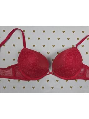 Victorias Secret BOMBSHELL Plunge 32A Add 2 Sizes Push Up Bra RED